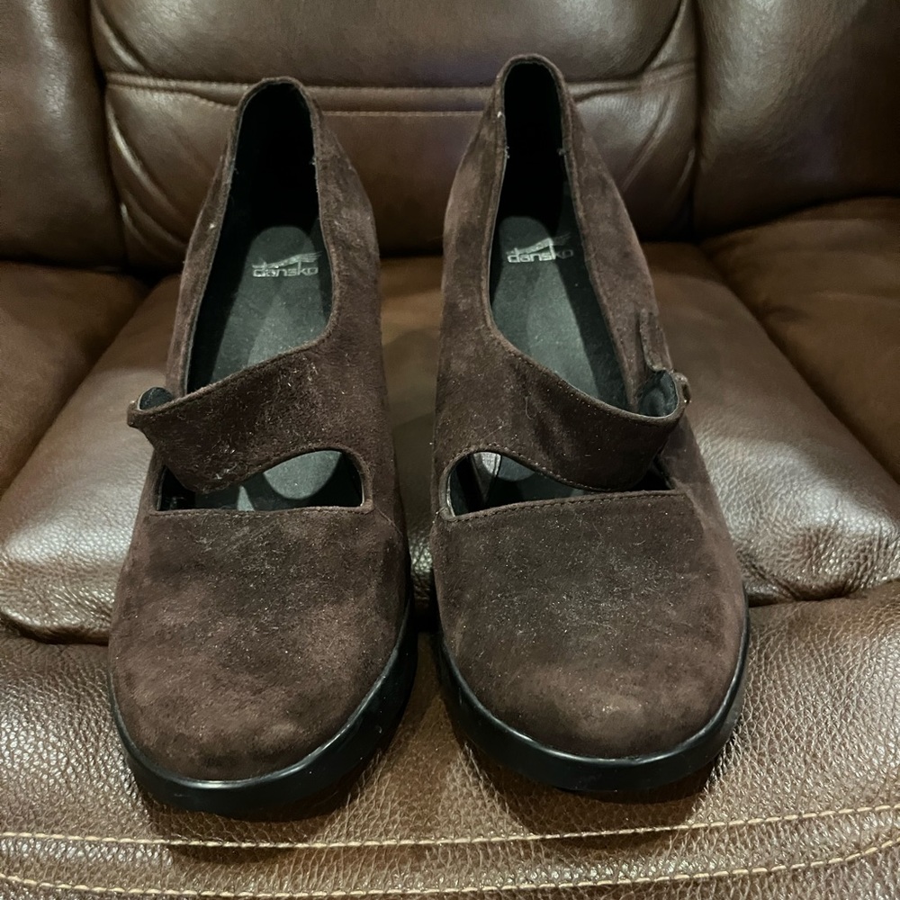 Dansko dark brown heels